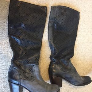 FRYE Lucinda perf slouch (6.5M, black)